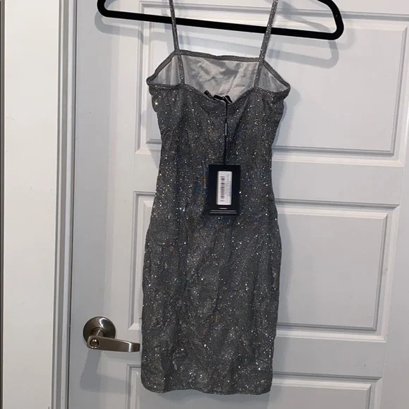 Sparkly dress - Picture 2 of 4